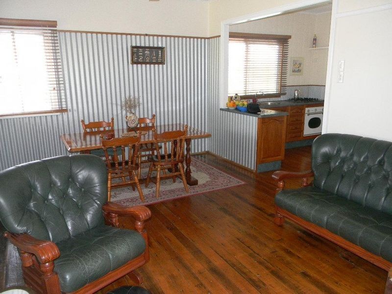 121 The Esplanade, Bowen QLD 4805