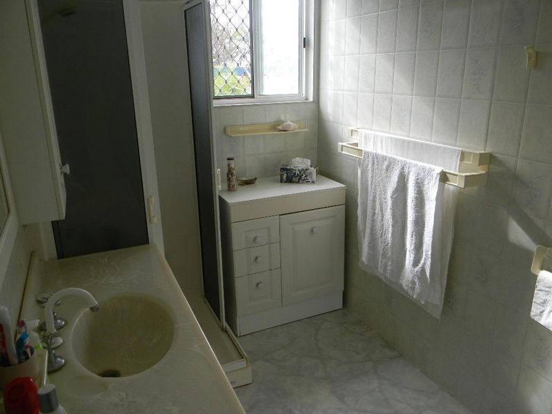 121 The Esplanade, Bowen QLD 4805