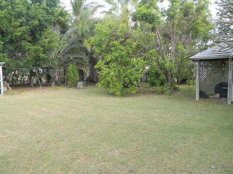 121 The Esplanade, Bowen QLD 4805
