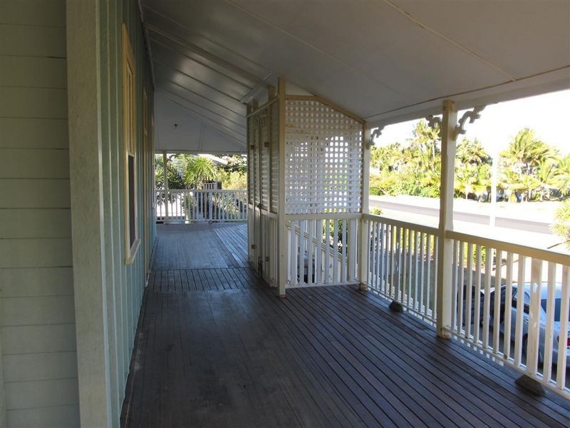 16 Thomas Street, Bowen QLD 4805