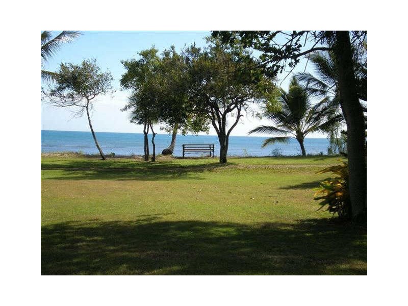 24 Horseshoe Bay Road, Bowen QLD 4805