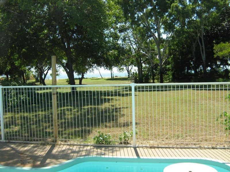 24 Horseshoe Bay Road, Bowen QLD 4805