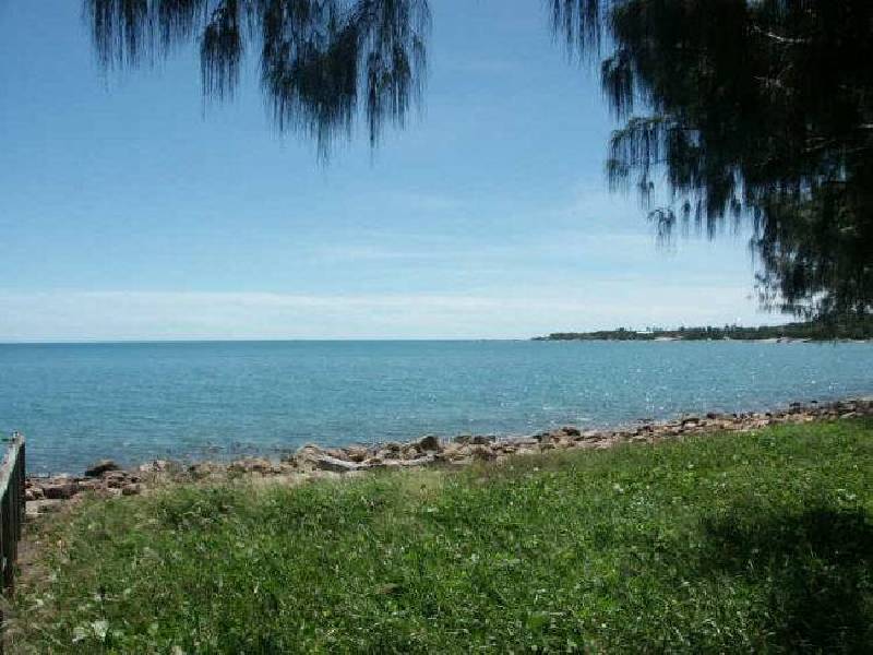 22 Horseshoe Bay Road, Bowen QLD 4805