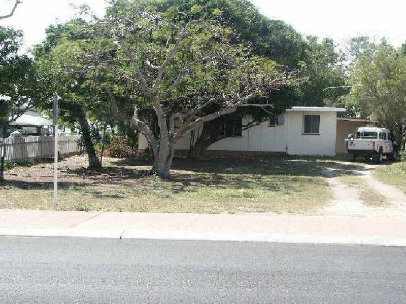 22 Horseshoe Bay Road, Bowen QLD 4805