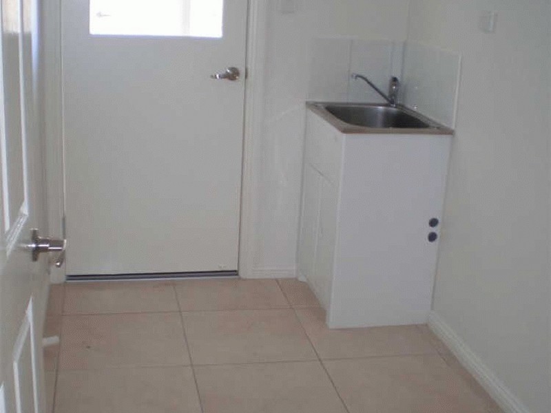 2/18 Hillview Place, Bowen QLD 4805