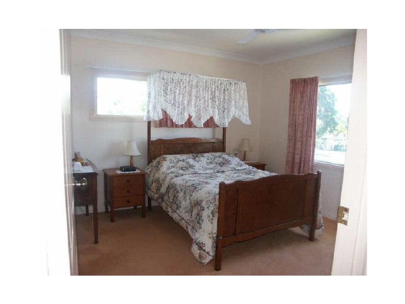 6 Nona Street, Bowen QLD 4805