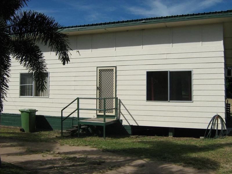60 Tracey Street, Bowen QLD 4805