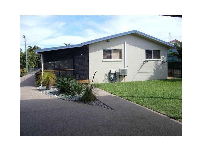 38 Field Street, Bowen QLD 4805