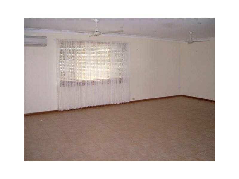 38 Field Street, Bowen QLD 4805