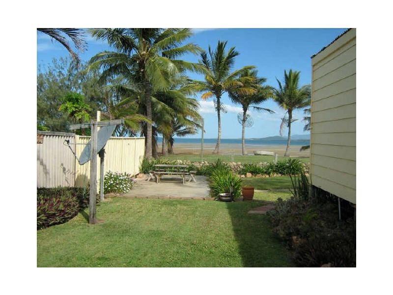 11 Thomas Street, Bowen QLD 4805