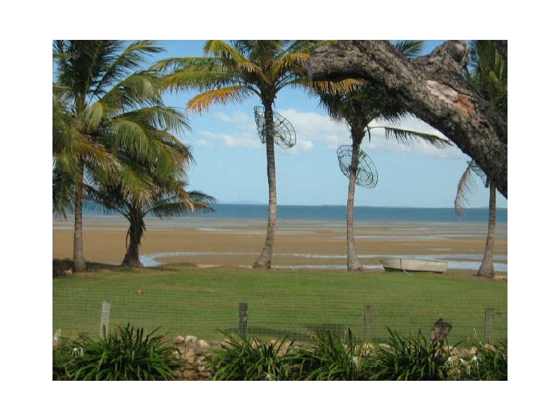 11 Thomas Street, Bowen QLD 4805