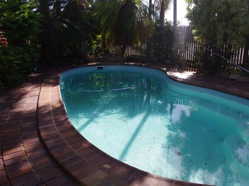 77 Tracey Street, Bowen QLD 4805