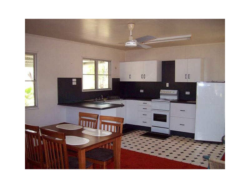 18289 Bruce Highway, Bowen QLD 4805