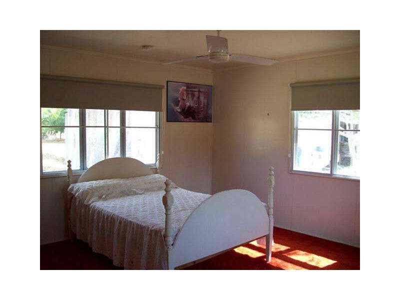 18289 Bruce Highway, Bowen QLD 4805