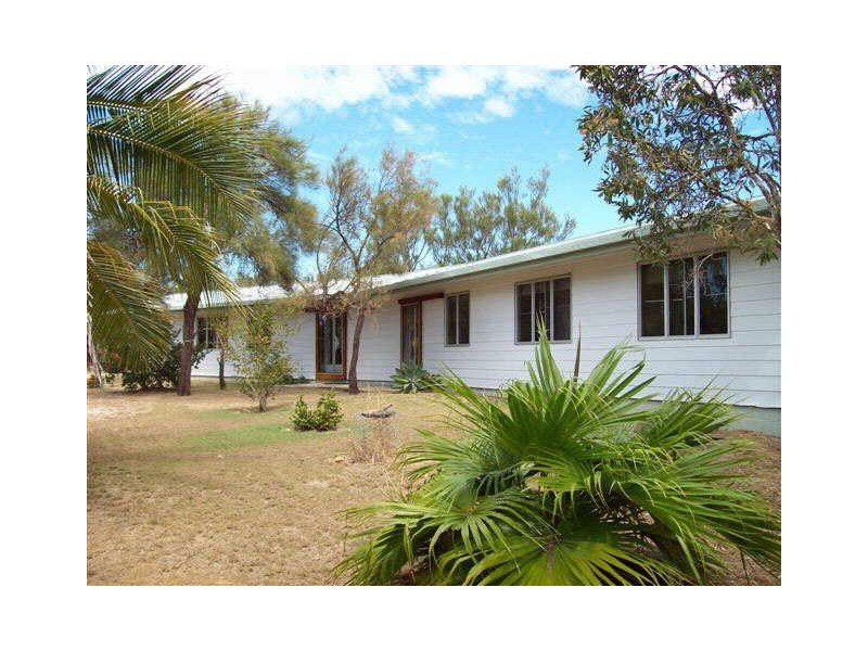 18289 Bruce Highway, Bowen QLD 4805