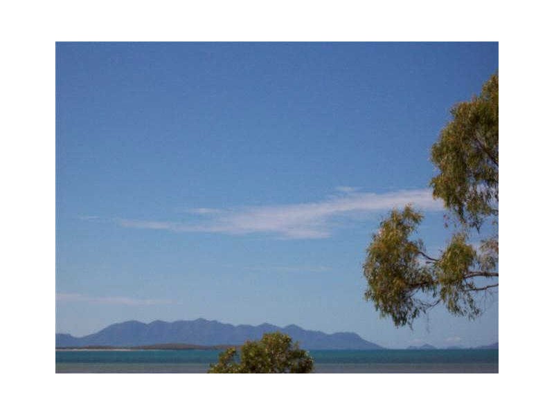 18289 Bruce Highway, Bowen QLD 4805