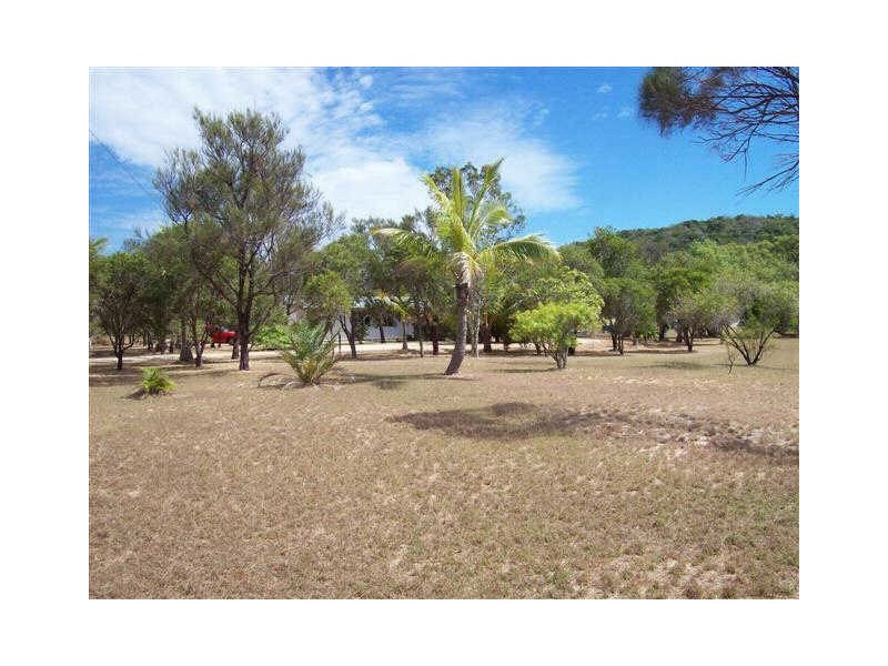 18289 Bruce Highway, Bowen QLD 4805