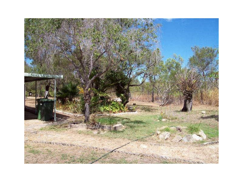 18289 Bruce Highway, Bowen QLD 4805