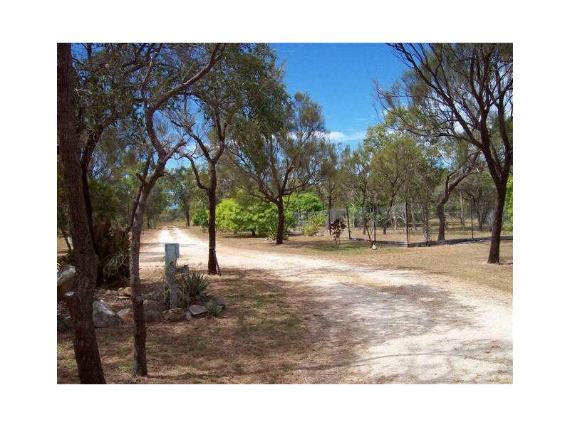 18289 Bruce Highway, Bowen QLD 4805