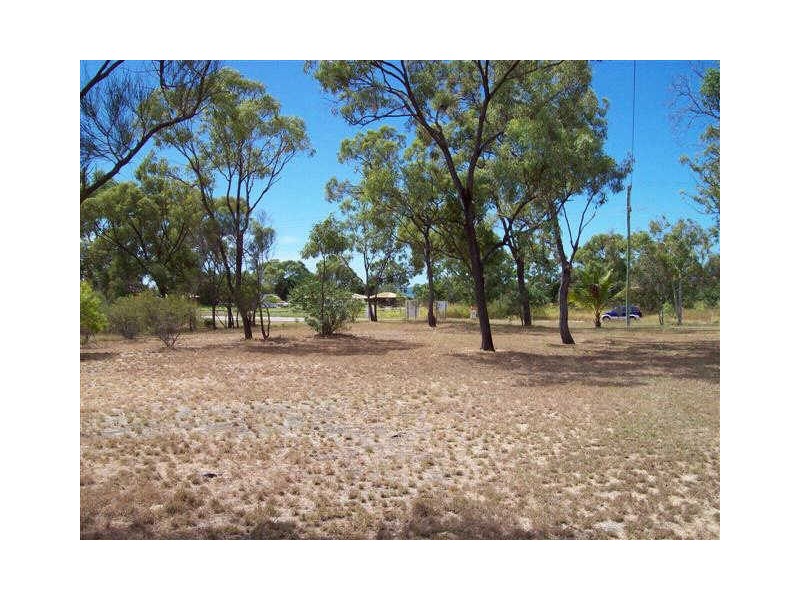 18289 Bruce Highway, Bowen QLD 4805