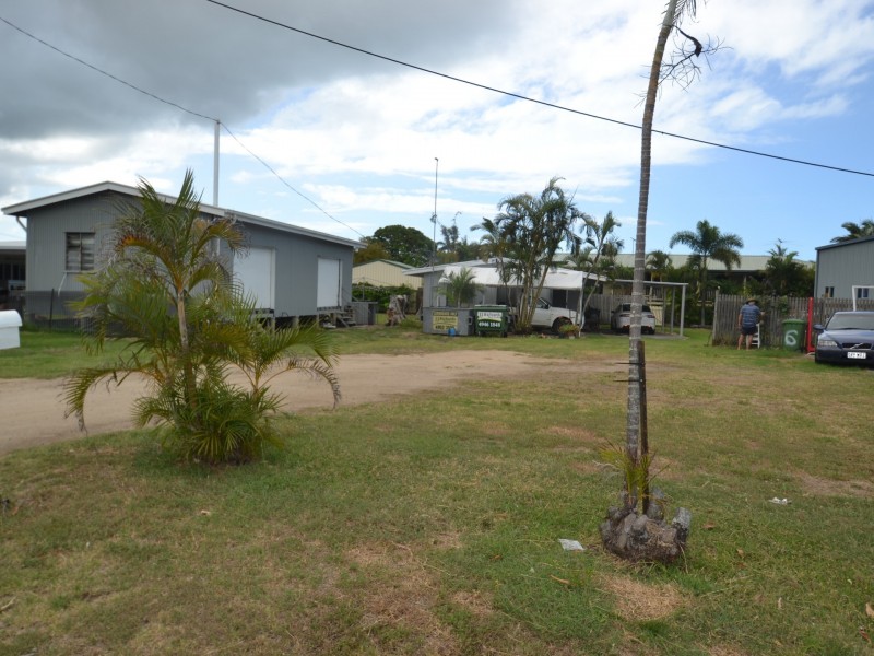 1 Tracey Street, Bowen QLD 4805