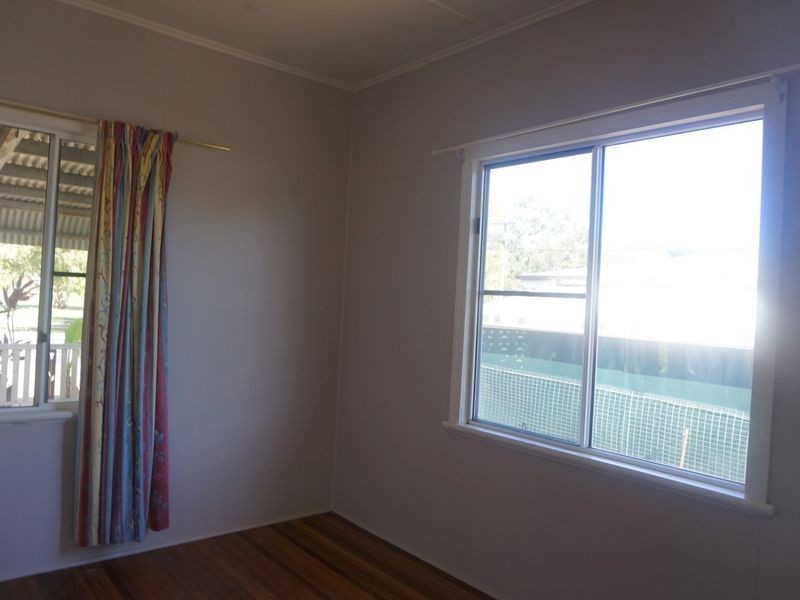27 Golf Links Road, Bowen QLD 4805