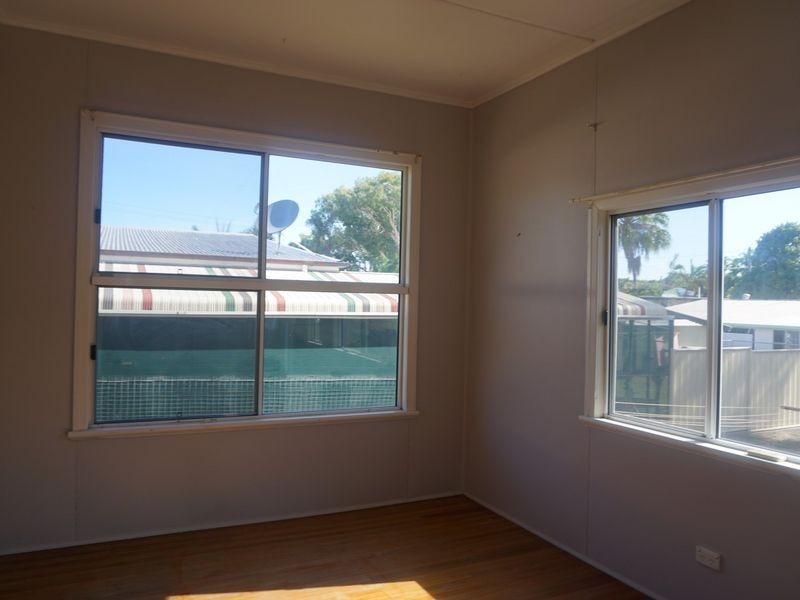 27 Golf Links Road, Bowen QLD 4805