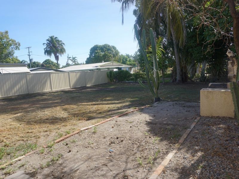 27 Golf Links Road, Bowen QLD 4805