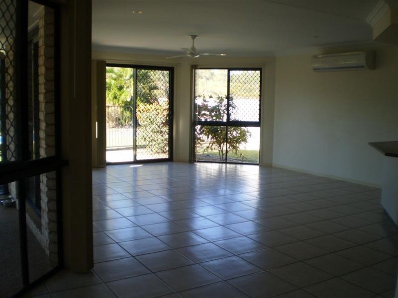 142 Oceanview Drive, Bowen QLD 4805