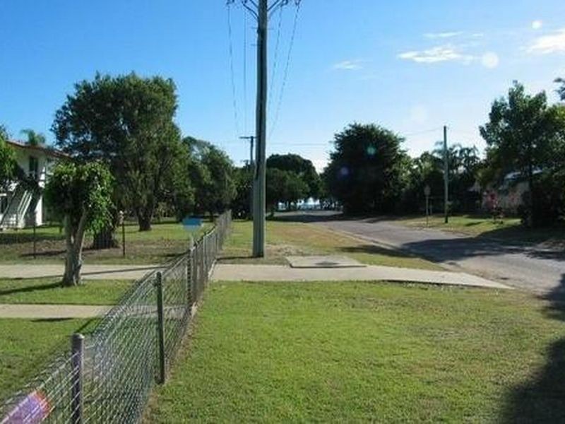45 Holborne Street, Bowen QLD 4805