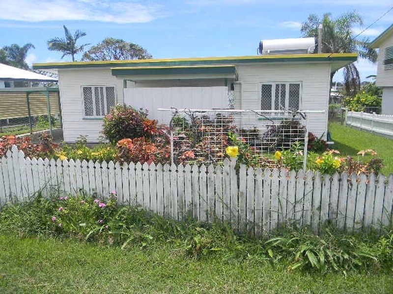 106 Gregory Street, Bowen QLD 4805