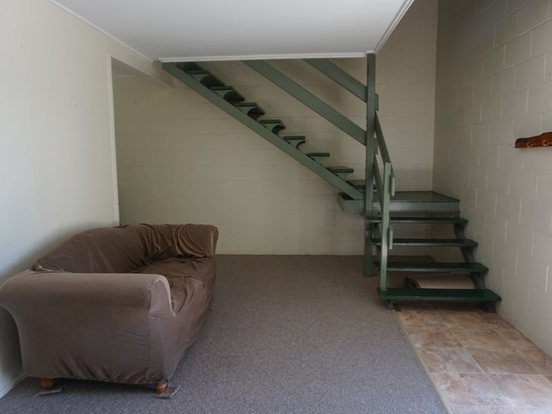 4/121 Herbert Street, Bowen QLD 4805