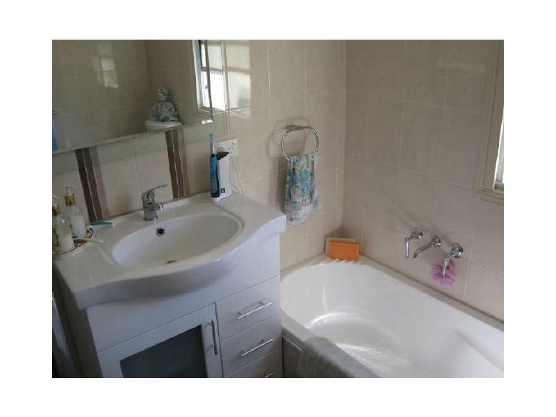 26 Sinclair Street, Bowen QLD 4805