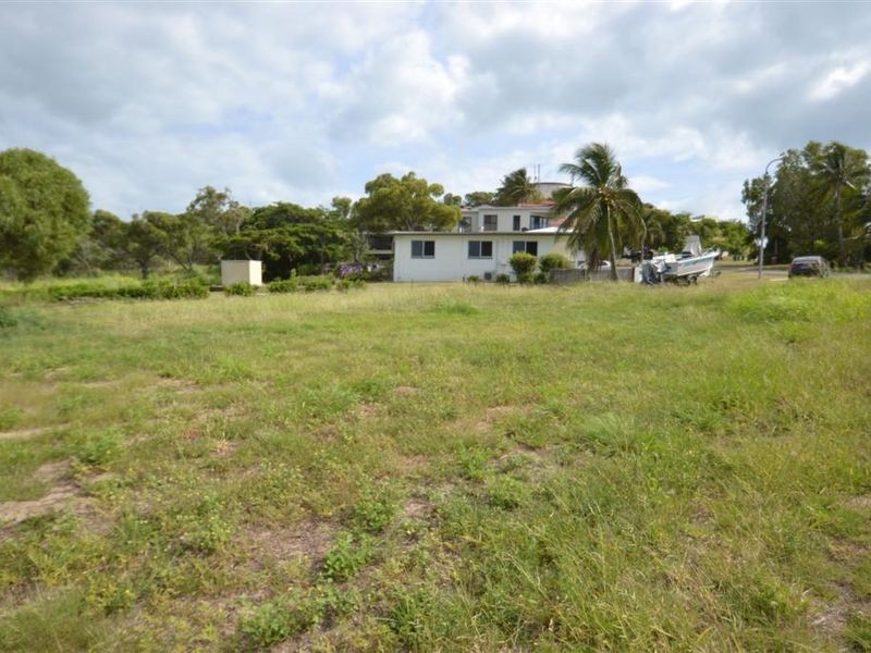 8 Lotus Lane, Rose Bay, Bowen QLD 4805