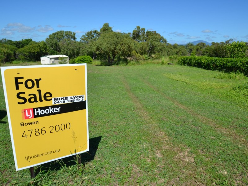 8 Lotus Lane, Rose Bay, Bowen QLD 4805