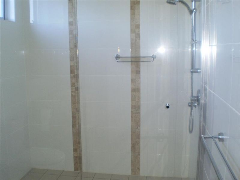 2B Coral Cove Apartments, Bowen QLD 4805