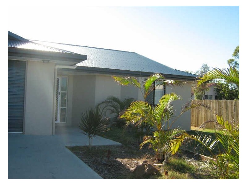 8 Hillview Place, Bowen QLD 4805