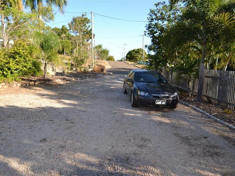 7 Bull Crescent, Bowen QLD 4805