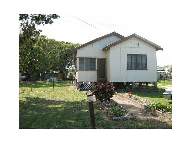 8 Belgravia Road, Bowen QLD 4805