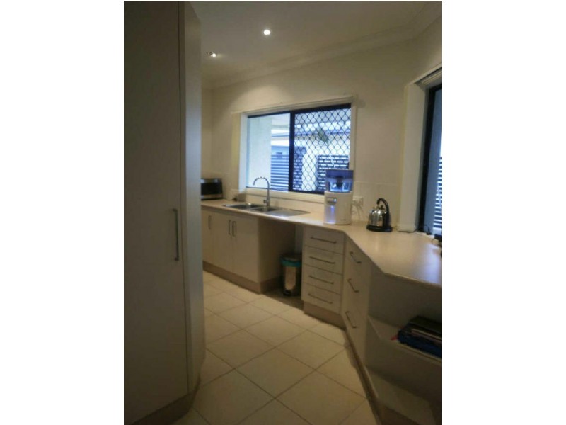 2/90 Mount Nutt Road, Bowen QLD 4805