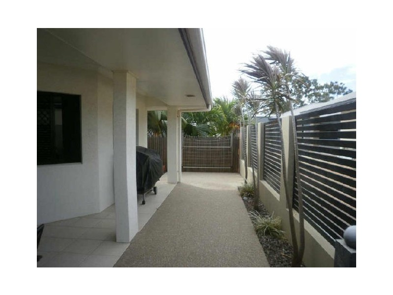 2/90 Mount Nutt Road, Bowen QLD 4805