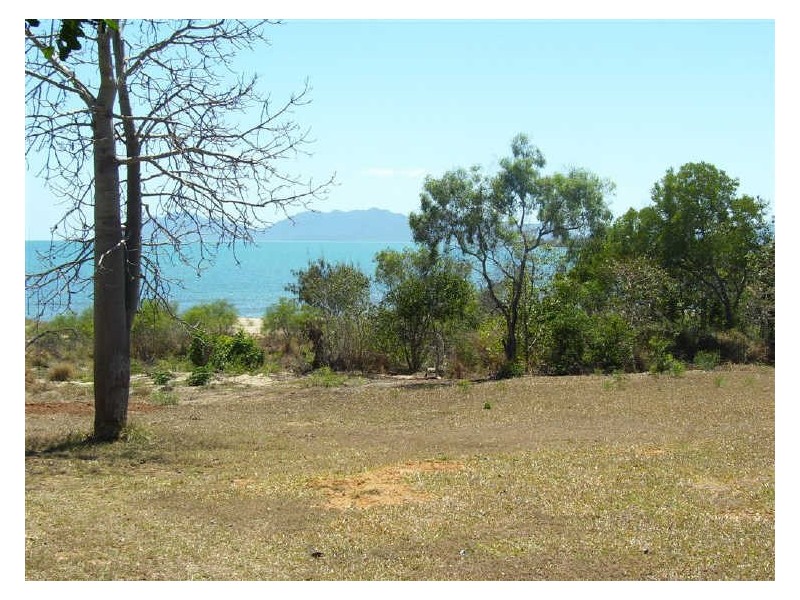 45 Edwards Esplanade, Bowen QLD 4805