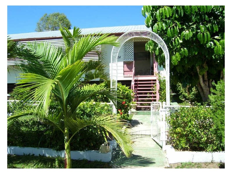 24 Scartwater Street, Collinsville QLD 4804