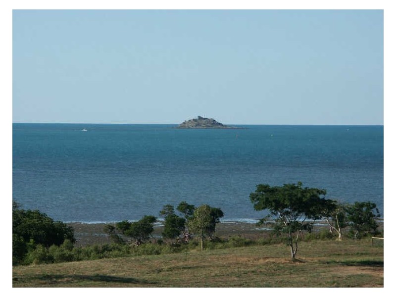 15 Grandview Terrace, Bowen QLD 4805