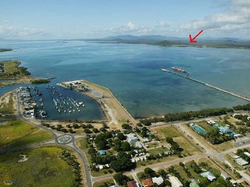 15 Grandview Terrace, Bowen QLD 4805