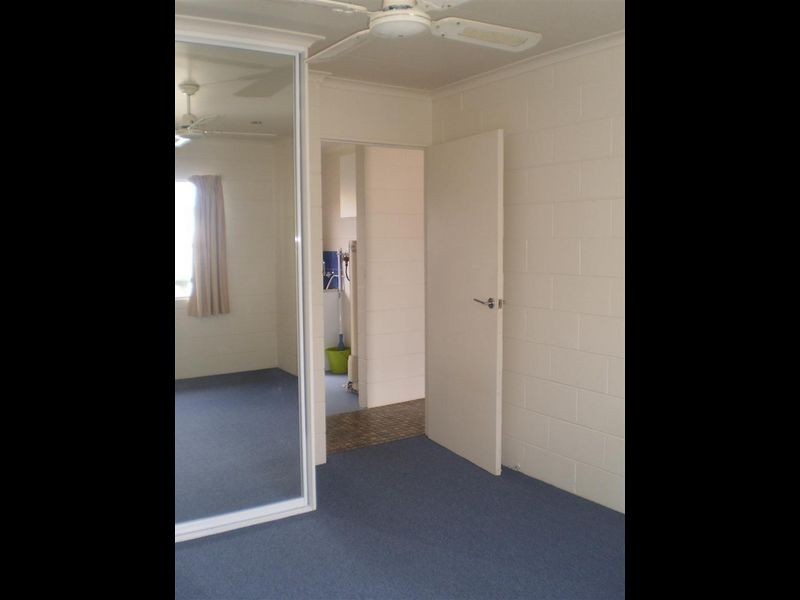 2/89 Powell Street, Bowen QLD 4805