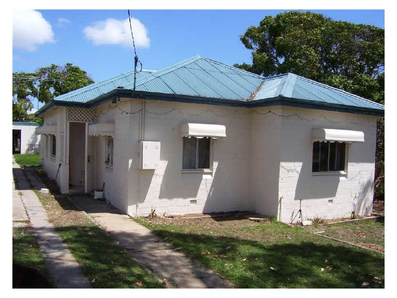 32 Livingstone Street & 99 Herbert Street, Bowen QLD 4805