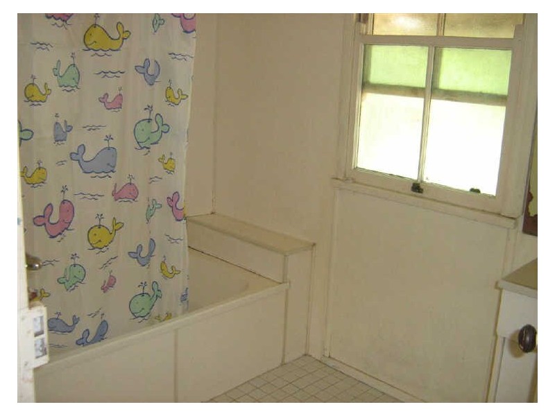 104 Powell Street, Bowen QLD 4805