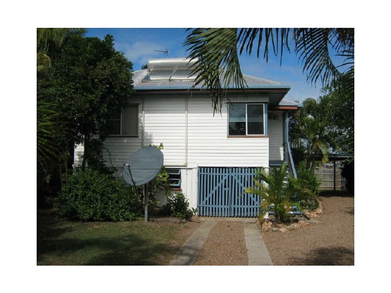 15 Russell Street, Bowen QLD 4805