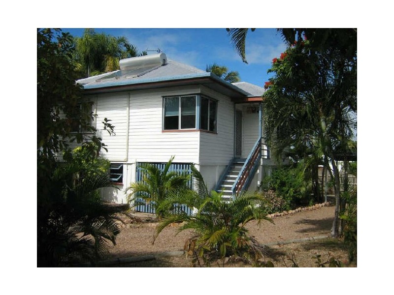 15 Russell Street, Bowen QLD 4805